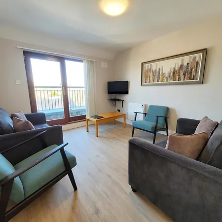 Aparthotel Donegan Court 3*