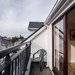Donegan Court Apart Otel