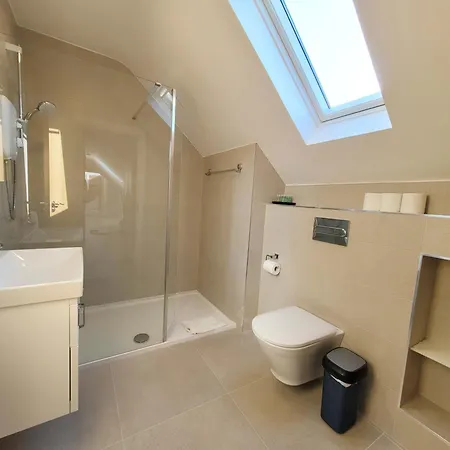 Donegan Court Apart Otel 3*