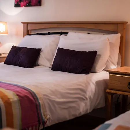 Donegan Court Aparthotel
