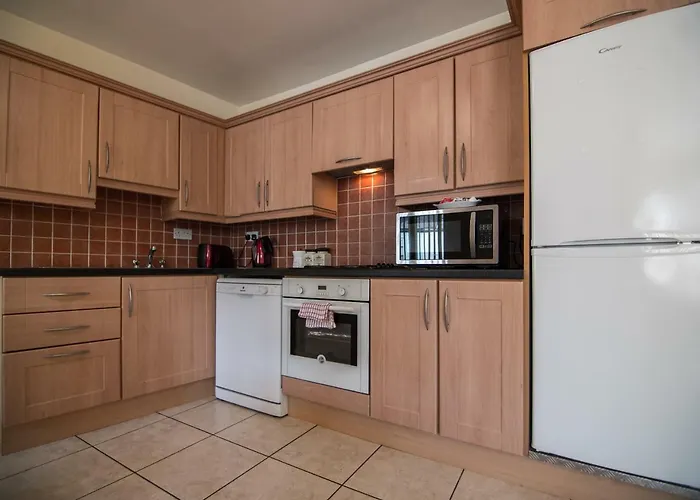 Donegan Court 3* Galway