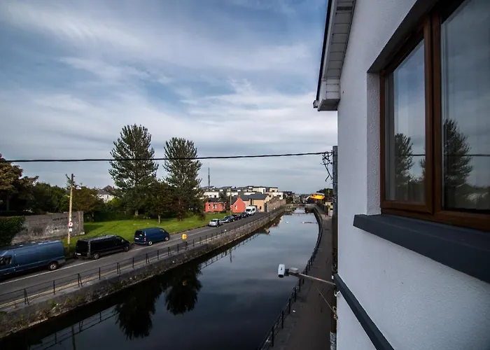 Apartmanhotel Donegan Court 3*