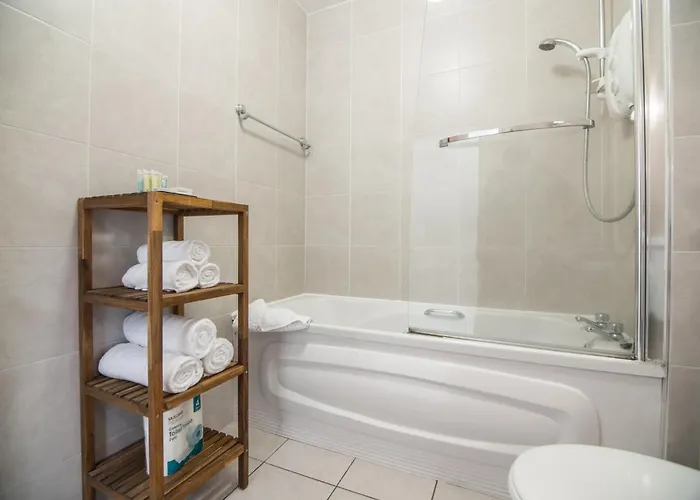 Donegan Court Apart-hotel