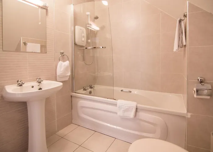 Apartmanhotel Donegan Court 3*