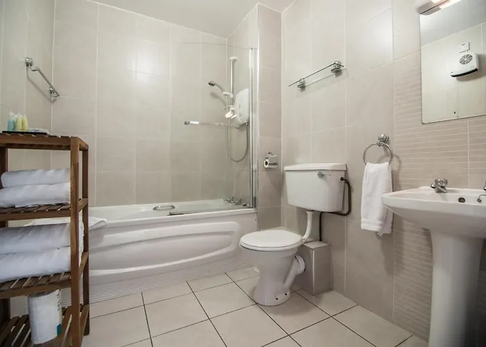 Apart-hotel Donegan Court