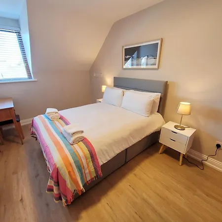 Apartahotel Donegan Court 3*