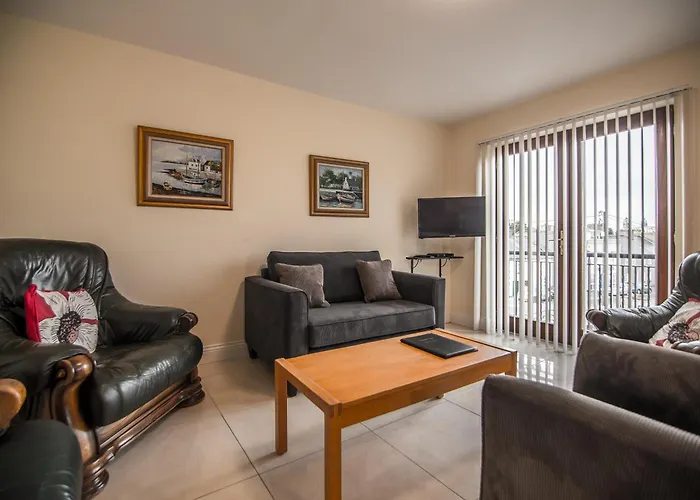 Donegan Court 3* Galway